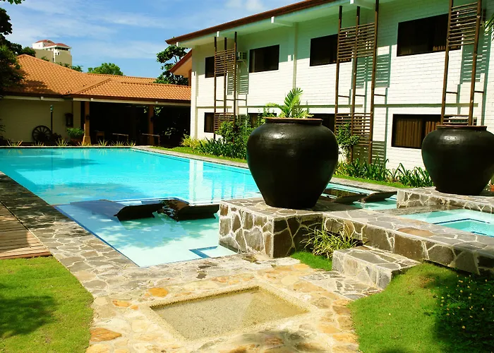 Cebu White Sands And Resort 4*