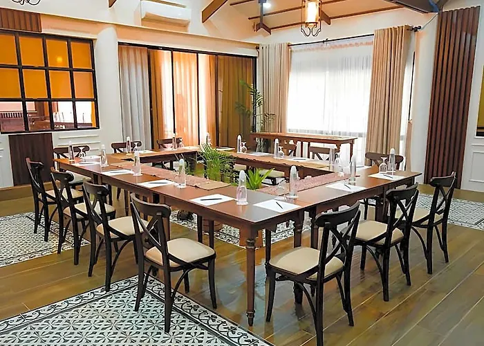 Resort Cebu White Sands And